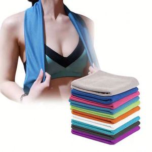 Serviette de golf en microfibre gaufrée personnalisable et colorée, séchage rapide, serviette de sport écologique et durable avec logo - Product Image 3
