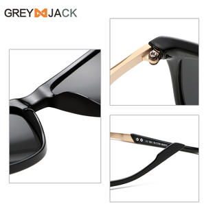 Gafas de Sol Polarizadas Greyjack para Hombre, Protección UV400, Visión Nocturna, Marco de PC Negro, Lentes TAC, para Conducir, Deportes y Pesca - Product Image 1
