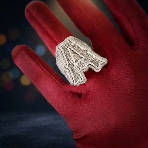 Anillo de Plata 925 Chapado en Oro con Moissanita, Estilo Hip Hop, con Letra y Banda de Diamantes Pavé para Mujer, Joyería para Bodas y Fiestas - Product Image 1