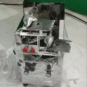 Endüstriyel kullanım için yüksek hızlı dondurma çift kafaları koni şekillendirme makinesi