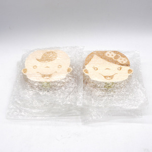 Boîte à dents de bébé en bois pour le rangement des dents d'enfant avec plaque nominative et enregistrement des données de naissance - Product Image 5