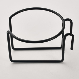 Portavasos universal de metal con diseño de gancho invertido, no requiere instalación, para uso en automóvil y hogar, color arena negro - Product Image 2
