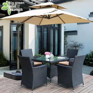 Conjunto de <span class=keywords><strong>Mesa</strong></span> y Sillas de Ratán PE de Cinco Piezas, Estilo Moderno y Simple, para Uso en Exteriores, Patio, Balcón, Jardín, Resistente al Agua y a los Rayos UV - Product Image 3