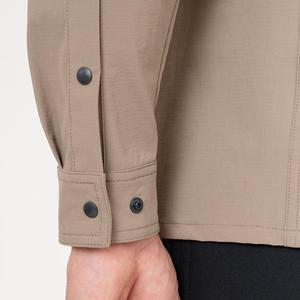 قميص عمل مخصص بلون موحد للرجال من البوليستر والسباندكس بأكمام طويلة وجيبين مضاد للأشعة فوق البنفسجية للصيد والتنزه مع خدمة التصنيع حسب الطلب - Product Image 5