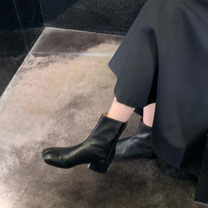 Botines Tabi de Tacón Grueso con Punta Dividida y Plataforma de 6.5cm, Versión de Cuero Vacuno, Ajuste Delgado, Casuales, Antideslizantes para Mujer - Product Image 2