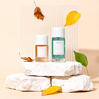 Stock d'usine : flacons de parfum en verre vides rectangulaires distinctifs de 30 ml, 50 ml et 100 ml. Boîtes d'emballage et bou