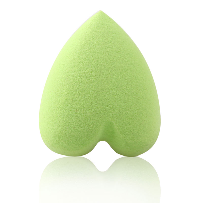 ฟองน้ำแต่งหน้า หัวใจสีเขียว