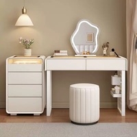 Table de maquillage moderne en bois massif avec éclairage LED doux et ambiant, tiroirs spacieux, design minimaliste pour chambre à coucher