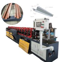 Máquina formadora de rollos de listón de techo con canal de enrasado de superficie texturizada de 0,4-0,8mm de espesor con certificado CE