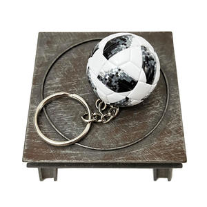 พวงกุญแจรูปฟุตบอ<span class=keywords><strong>ล</strong></span>มิ<span class=keywords><strong>น</strong></span>ิแซมบ้า สำหรับทีมชาติ ดาราทีวี 18 บาสเกตบอ<span class=keywords><strong>ล</strong></span> <span class=keywords><strong>วอ</strong></span><span class=keywords><strong>ล</strong></span>เล<span class=keywords><strong>ย์</strong></span>บอ<span class=keywords><strong>ล</strong></span> วัสดุ PU ของขวัญจากจี<span class=keywords><strong>น</strong></span> - Product Image 4