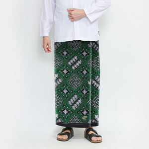 FUTA Jacquard Men's Sarong Ropa tradicional Indonesia para hombres - Product Image 2