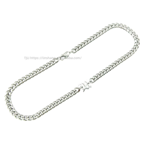 จี้ห้อยคอแบบโซ่คิวบาเคลือบเงา สร้อยคอหนา สแตนเลสสตีลแบบสั้น - Product Image 5