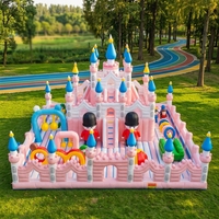 Château gonflable géant pour enfants, trampoline extérieur avec toboggan, lit de saut gonflable, idéal pour la location d'événements et les activités en plein air.