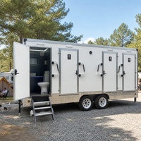 Remorque Sanitaire Portable avec Ouvertures de Ventilation et Pieds de Support Réglables pour Parcs, Événements Extérieurs et Accueil de Mariages