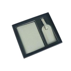 Juego de Regalo de Porta Pasaportes de Cuero PU Hecho a Mano con Logotipo Personalizado en Relieve y Etiqueta para Equipaje, Diseño Moderno, Caja de Regalo para Viajes Familiares - Product Image 5