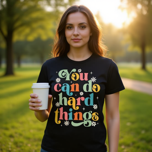 T-shirt pour femmes avec design motivant « You Can Do Hard Things », couleur noire - Product Image 3
