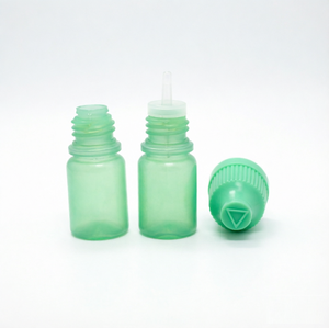 Flacon en plastique compressible Ecannal 3 ml, anti-fuite, conforme à la réglementation TPD, non toxique et à dosage contrôlable, avec embout compte-gouttes et bouchon sécurité enfant - Product Image 1