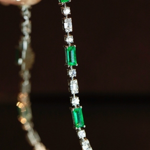 อาซูโอ 18K ทองคำขาวแท้ ประดับมรกตธรรมชาติ สร้อยข้อมือเทนนิสคลาสสิก ของขวัญสำหรับผู้หญิง งานวันเกิด งานแต่งงาน เครื่องประดับสำหรับใส่ทุกวัน - Product Image 3