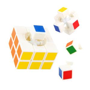 Cubo de <span class=keywords><strong>Rubik</strong></span> Xinhen de Competición 3x3 con Esquinas Redondeadas, Rotación Rápida, Suave, Color Sólido, Juguetes Cuadrados - Product Image 3