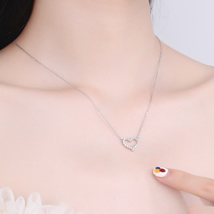 Ensemble <span class=keywords><strong>de</strong></span> bijoux en moissanite scintillante personnalisé, prix d'usine, pendentif en argent 925 en forme <span class=keywords><strong>de</strong></span> cœur, certificat GRA gratuit pour femmes - Product Image 2
