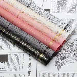 <span class=keywords><strong>Papier</strong></span> d'emballage floral en plastique PE simple face pour fleuristes Vente en gros Imperméable Bouquet de journaux coréens Design <span class=keywords><strong>Style</strong></span> <span class=keywords><strong>anglais</strong></span> - Product Image 4