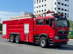 Prix direct usine Camion de pompiers industriel 6x4 12 m³ Camion de pompiers haute altitude SINOTRUK HOWO Véhicule de lutte contre l'incendie avec tour d'eau aérienne de 20 m - Product Image 4