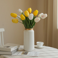Bouquet de mariée en tulipes artificielles en soie, faites à la main, de haute qualité, réalistes, toucher réel, pour mariage, hôtel, Saint-Valentin, vente en gros