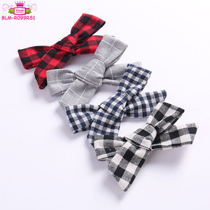 4 colori Del Bambino Ragazza Arco Clip di <span class=keywords><strong>Capelli</strong></span> Rosso Nero Navy Grigio Plaid A Scacchi Fatti A Mano di Cotone di Tela Plaid Dell'arco Dei <span class=keywords><strong>Capelli</strong></span> su alligator Clip - Product Image 1