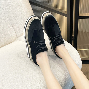 Chaussures Oxford compensées en daim à bout rond et lacets, style chunky, pour femme, idéales pour les rendez-vous - Product Image 3