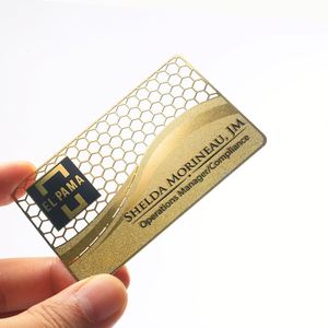 Cartes de visite professionnelles en métal de dernière génération, design VIP, s'illuminent pour devenir un outil - Product Image 1
