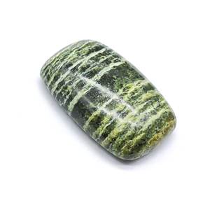 Crisotilo serpentino 29x18mm Base plana 2 Medio agujero en la parte inferior Cabujón facetado - Product Image 2