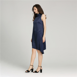 Hot top vente nouveau design de mode marine rayonne satin femmes bureau <span class=keywords><strong>col</strong></span> <span class=keywords><strong>mao</strong></span> diagonale sans manches moyen robe décontractée - Product Image 4