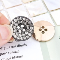 Jual promo kristal kancing jahit bulat Aloi mewah 4 lubang kristal kancing berlian imitasi logam untuk pakaian dekoratif
