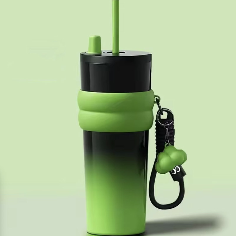 Black to green-aurora
