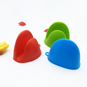 BPA-free cibo resistente al calore colore personalizzato accettabile Mini <span class=keywords><strong>Silicone</strong></span> guanto forno da cucina <span class=keywords><strong>presina</strong></span> e guanti - Product Image 1