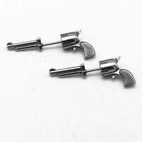 Boucles d'oreilles clous pour hommes Yunnique en acier inoxydable 316L, étanches, hypoallergéniques, style revolver pistolet, vintage, punk, gothique, motard