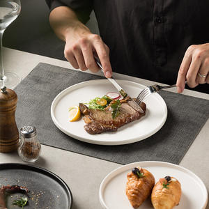 Assiettes à dîner en céramique en gros, assiettes à dessert noires, assiettes à steak, vaisselle de style européen, vaisselle en porcelaine - Product Image 2