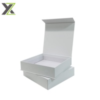 Ensemble de dossiers cadeaux personnalisés en forme de livre, blanc uni, ouverture latérale, avec fermeture magnétique et laminage mat