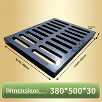 Grilles d'égout et couvercles de drainage en fonte ductile, personnalisables et directement de l'usine, adaptés aux routes extérieures et aux parkings.