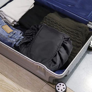 Bolsa de cosméticos de almacenamiento perezoso con logotipo de letra impresa personalizada, bolsa de maquillaje con cordón para mujer a la moda, bolsa organizadora de maquillaje para artículos de tocador - Product Image 6