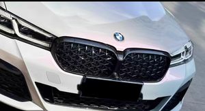 プラスチック製フロントグリル2021 + 5シリーズG30ダイヤモンドフルブラック/ブラックフレームクロームポイントダイヤモンドクローム - Product Image 3