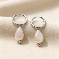 Boucles d'oreilles pendantes en acier inoxydable style français vintage avec perles coquillages et perles facettées en forme de goutte d'eau pour femme