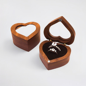 Scatola Porta Anelli in Legno a Forma di <span class=keywords><strong>Cuore</strong></span> con Coperchio Trasparente, Porta Anelli in Legno per Proposta di Matrimonio - Product Image 1