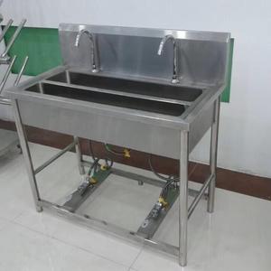 Station de lavage des mains professionnelle pour abattoirs, usines agroalimentaires et zones d'hygiène en salle blanche - Product Image 1