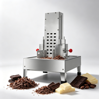 Machine automatique de flocage de chocolat à serrage de matériaux précis pour la production de desserts en petites séries sans surveillance