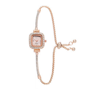Montre à quartz carrée pour femme à la mode avec diamants étincelants et bracelet fin réglable - Product Image 5
