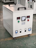 Convertisseur de tension monophasé vers triphasé à prix d'usine AHK-5kva 220v vers 380v+N+PE pour compresseurs/machines-outils CNC