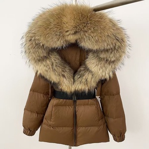 Moda <span class=keywords><strong>de</strong></span> invierno Lujoso Cálido Cuello esponjoso Comodidad Pato blanco Abajo <span class=keywords><strong>Abrigo</strong></span> corto Abajo Chaqueta para mujer - Product Image 1