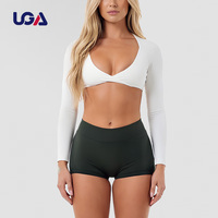 Ensemble de sport pour femme personnalisé en gros : Crop top léger à manches courtes, doux, extensible, avec torsion avant, pour la gym, l'entraînement et le yoga
