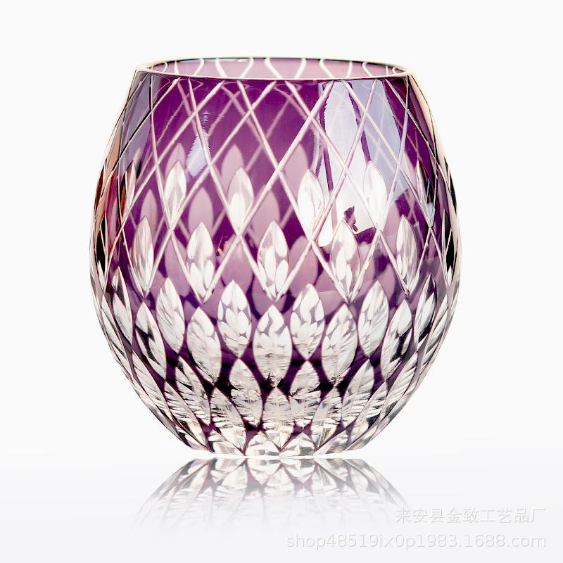 Tonnerre loin pourpre